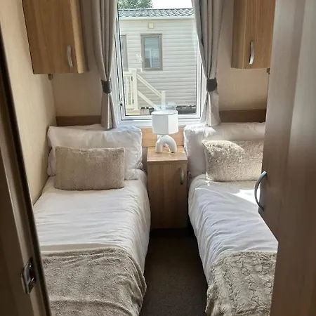 Primrose Luxe * Filey